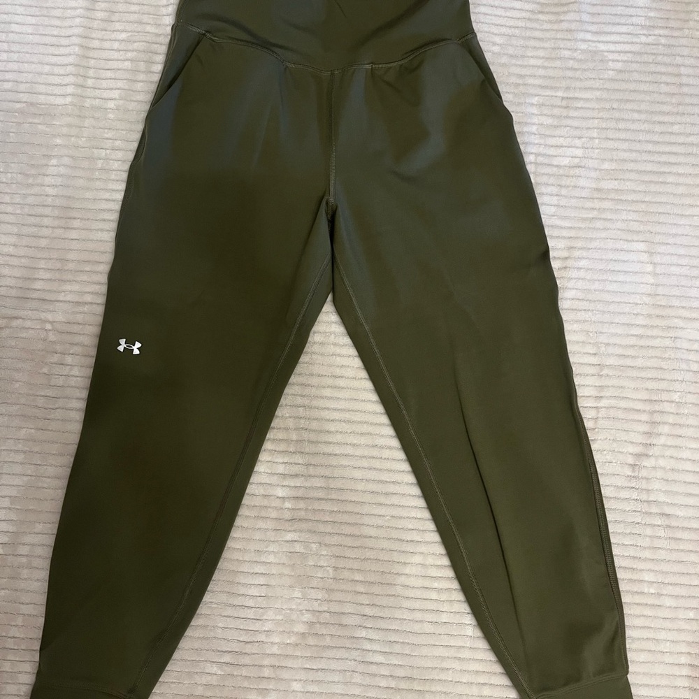 Under Armour Women’s Olive Green Joggers
